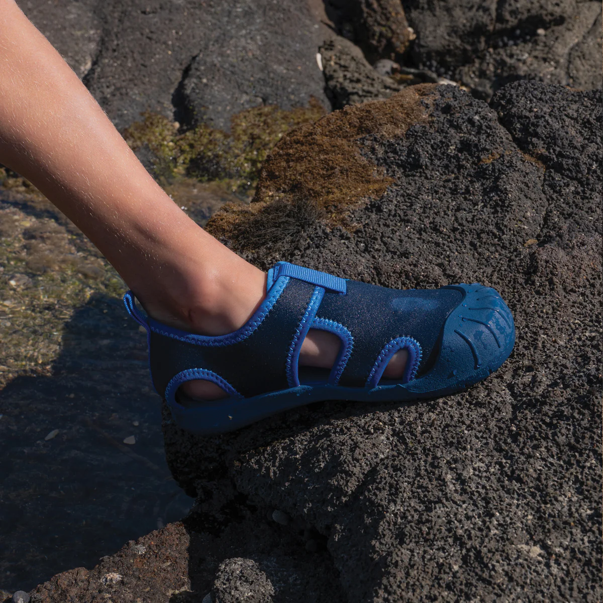 AQUA SANDAL Navy - Image 6