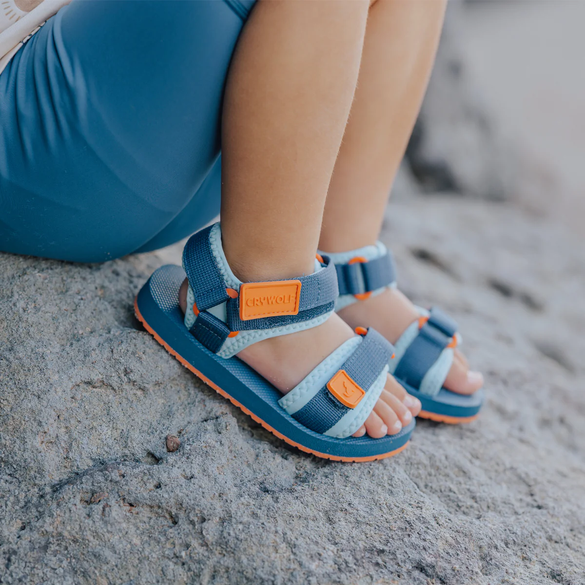 BEACH SANDAL Navy Pop - Image 4