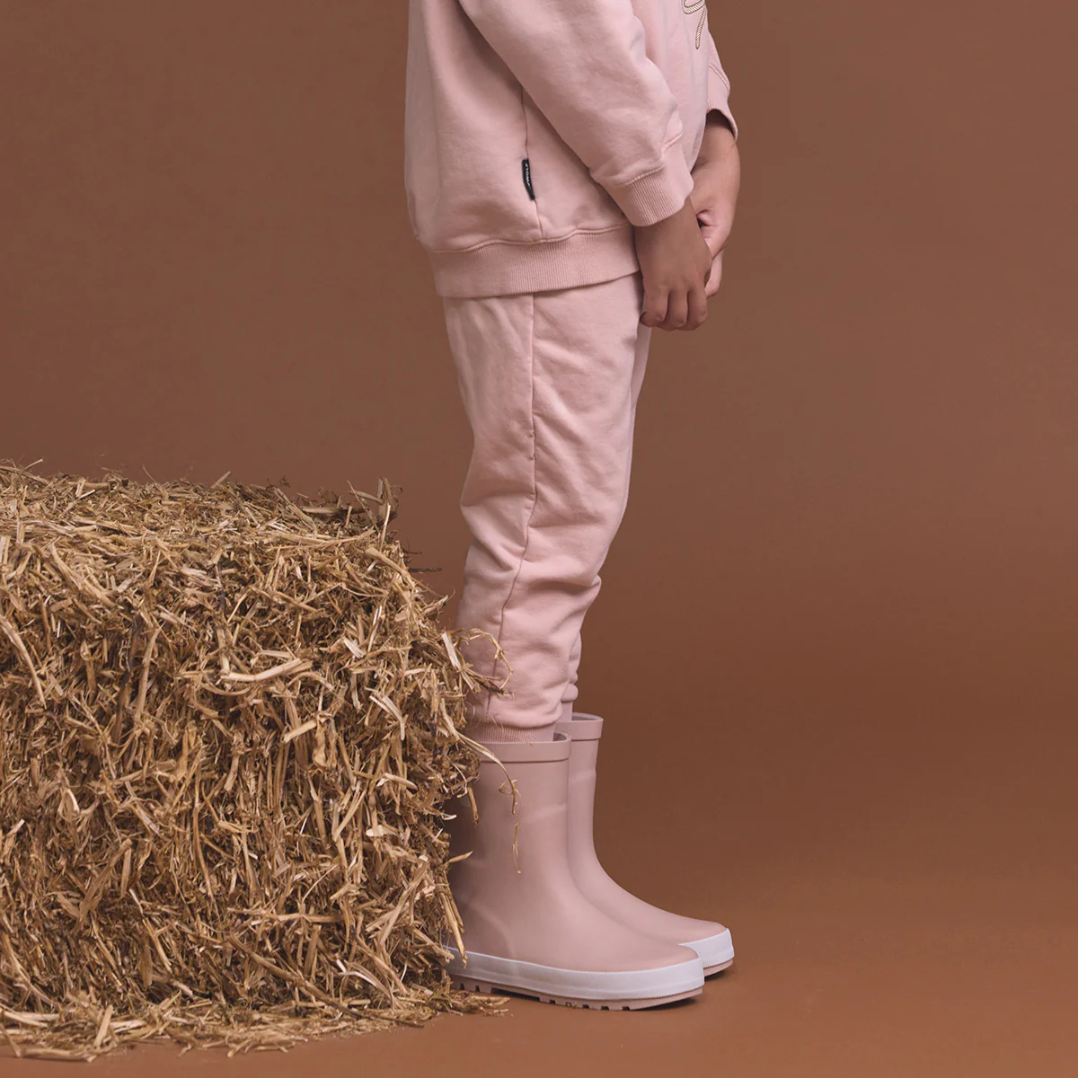 CHILL TRACKPANT Dusty Pink - Image 3