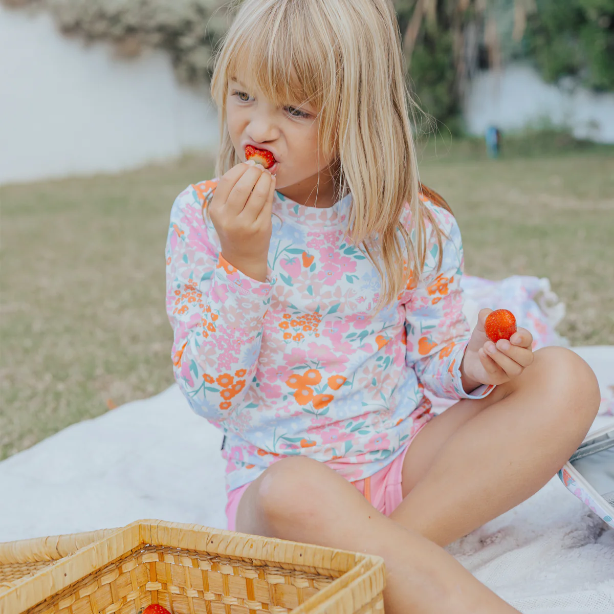 LONG SLEEVE RASH VEST Berry Garden - Image 5