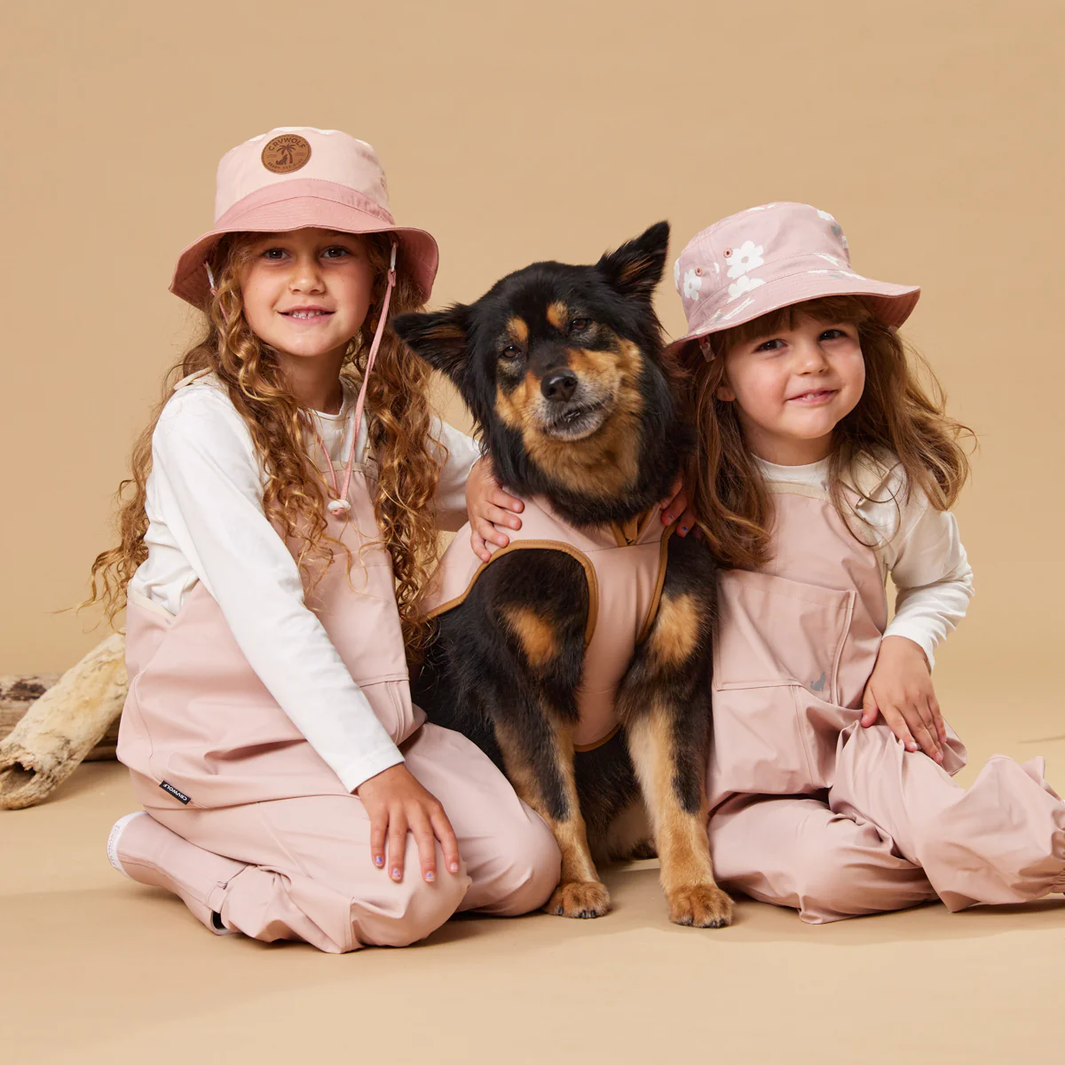 REVERSIBLE BUCKET HAT Blush Colourblock - Image 5