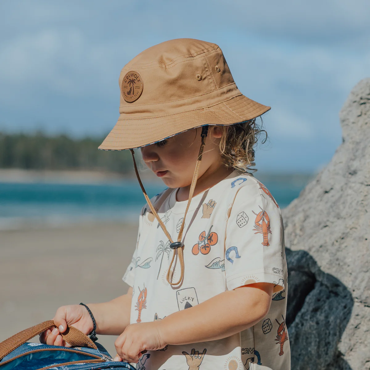 REVERSIBLE BUCKET HAT Deep Sea Stripe - Image 7