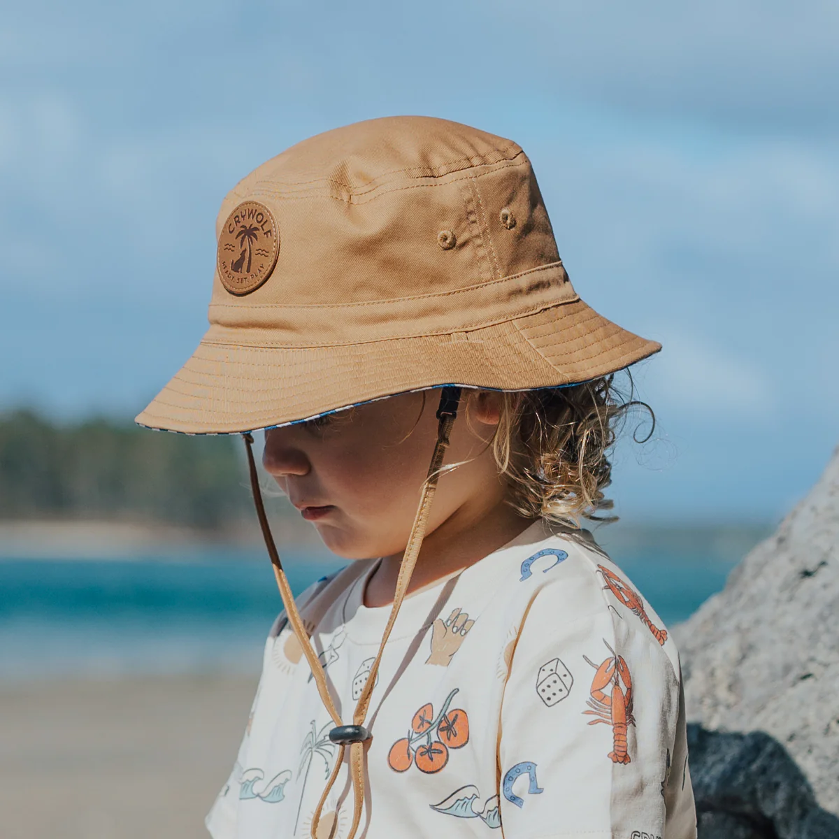 REVERSIBLE BUCKET HAT Deep Sea Stripe - Image 9