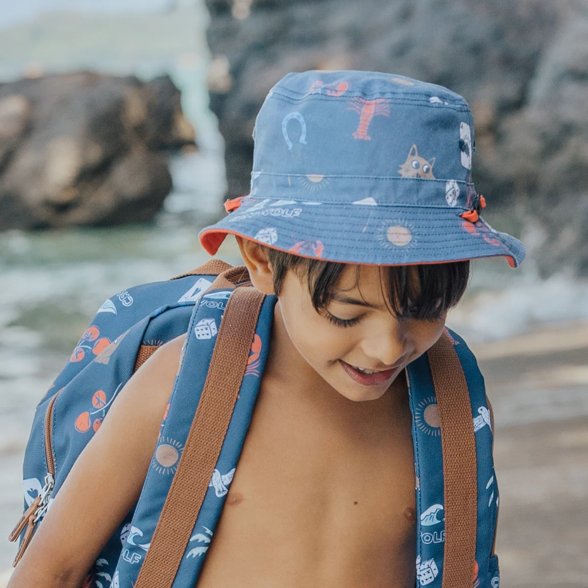 REVERSIBLE BUCKET HAT Lucky Days - Image 8