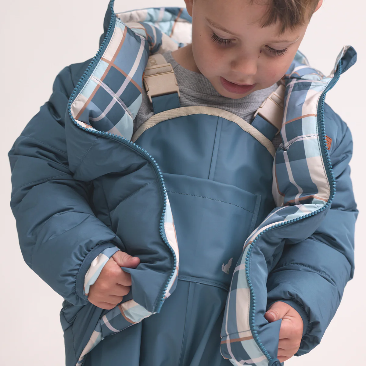 REVERSIBLE ECO-PUFFER Blue Plaid - Image 6
