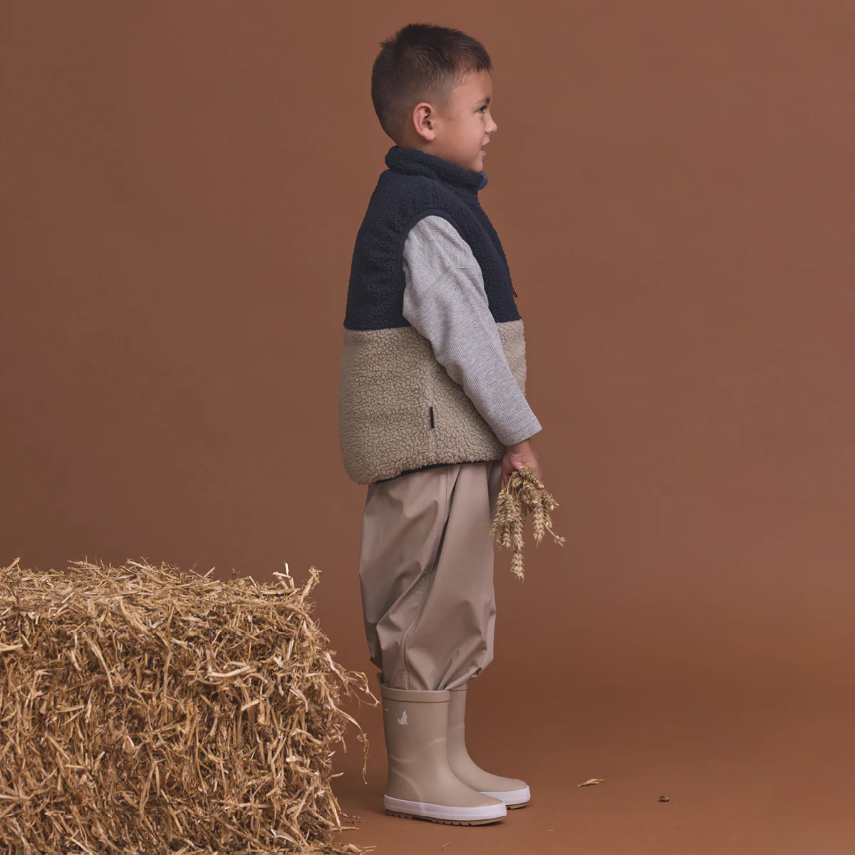 REVERSIBLE YETI VEST Ash Colourblock - Image 8
